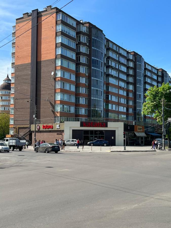 Vip Апартаменти Центр Rivne Esterno foto